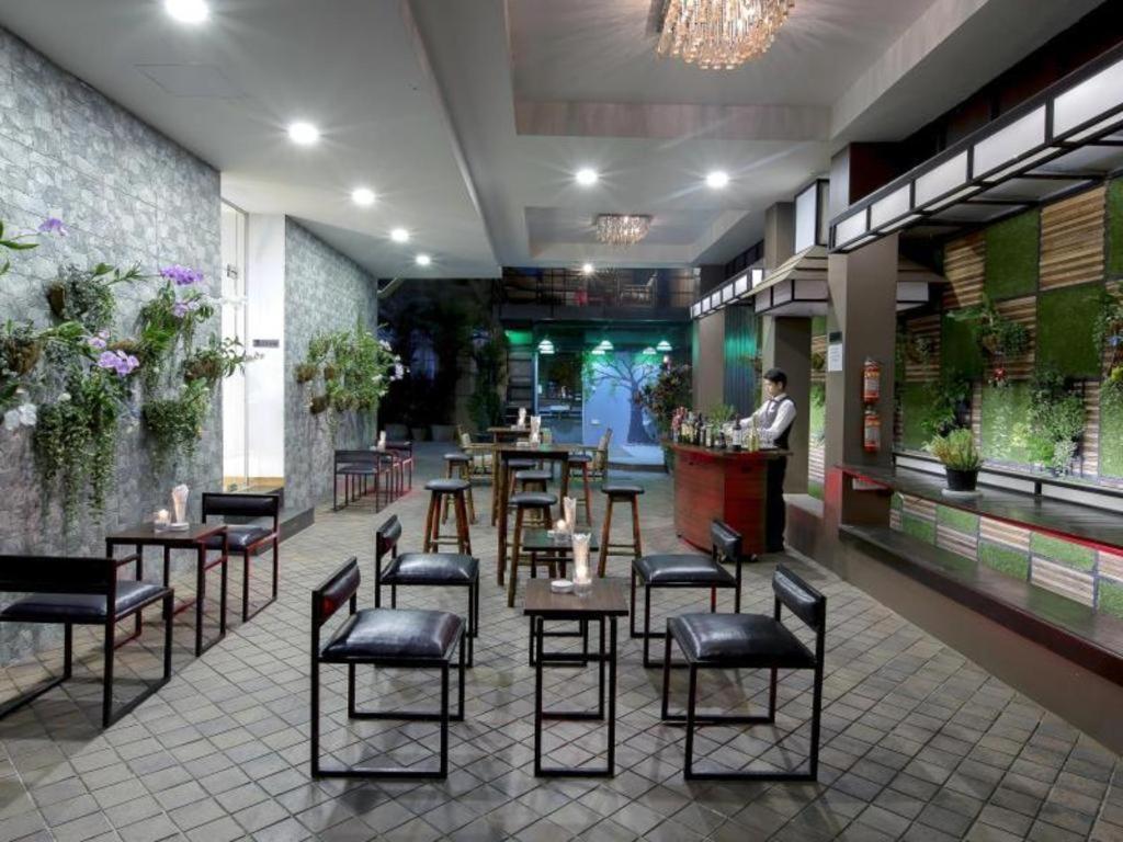 Hotel Kan Yeik Thar Yangon Exterior photo